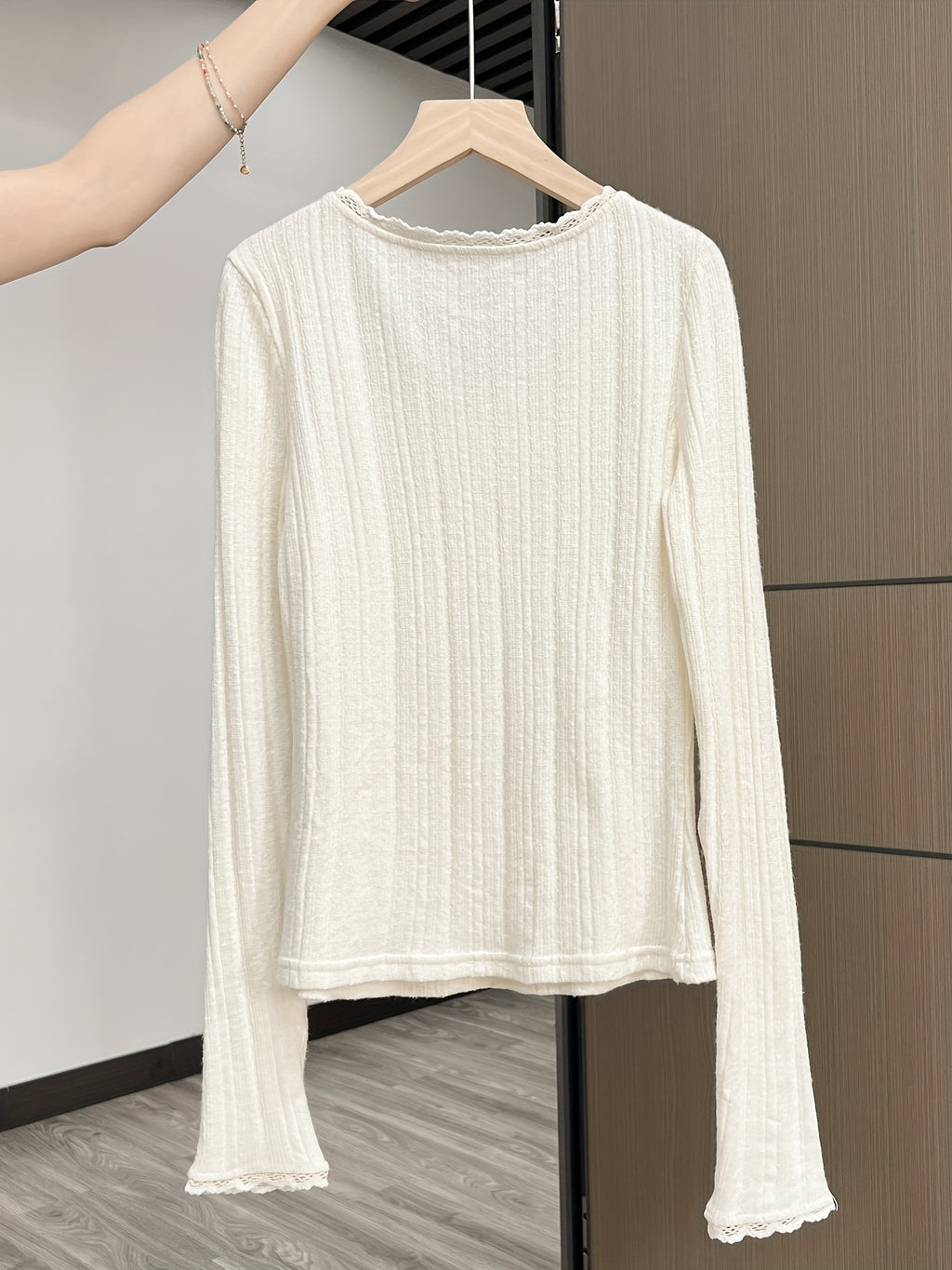 French Lace Trim Bow Tie Long Sleeve Women's T-Shirt Top - New Autumn\u002FWinter Slim Fit Casual Elegant Base Layer