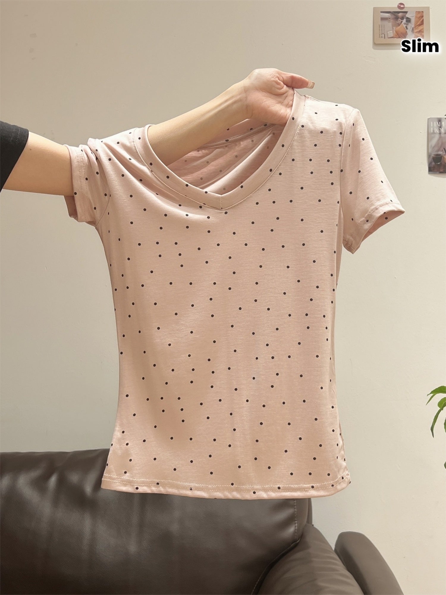 Women'S Light Pink Polka Dot V-Neck T-Shirt - Slim Fit Short Sleeve Top, Breathable Summer Casual Wear