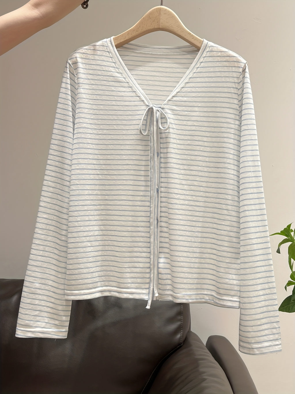 Women's Long Sleeve T-Shirt Color Block Striped V-Neck Single-Breasted Tie Bow Long Sleeve T-Shirt Women's Autumn