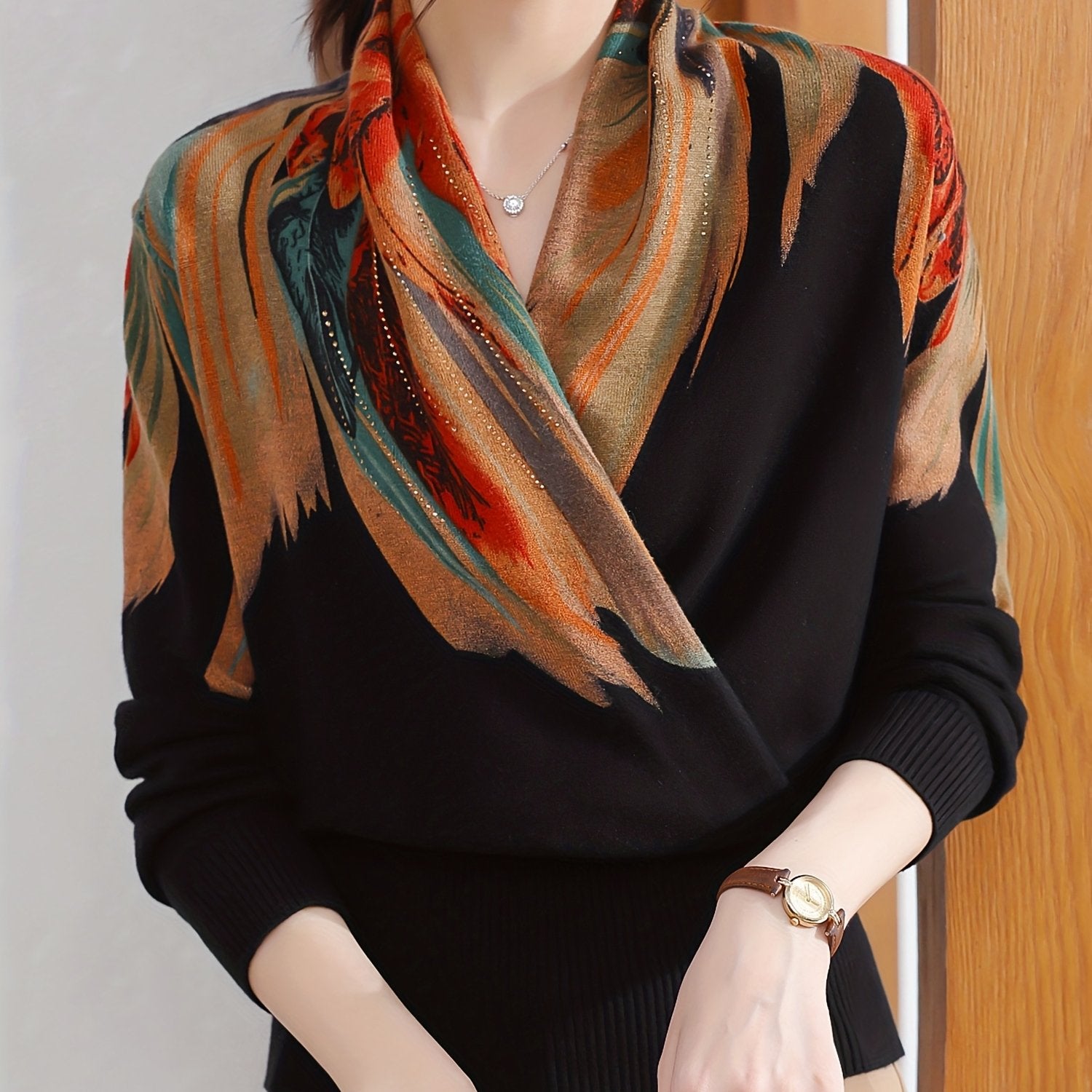 Women's Elegant Long-Sleeve Sweater - Multicolor Print