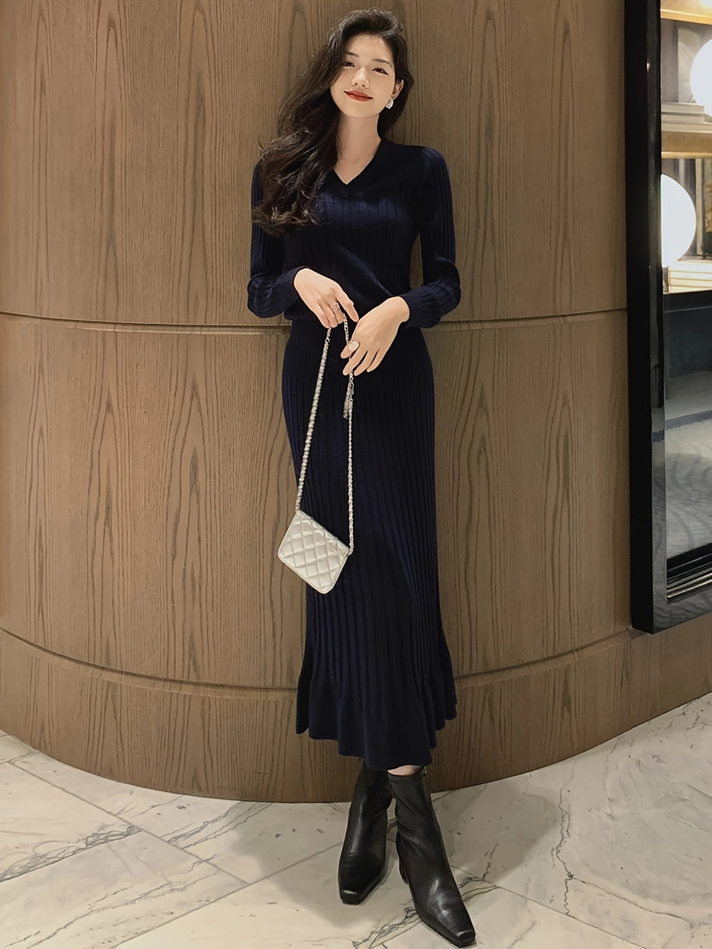 Meiyang Spotlight Knitted Dress, a Red Carpet Goddess V-Neck Fitted Mermaid Gown.