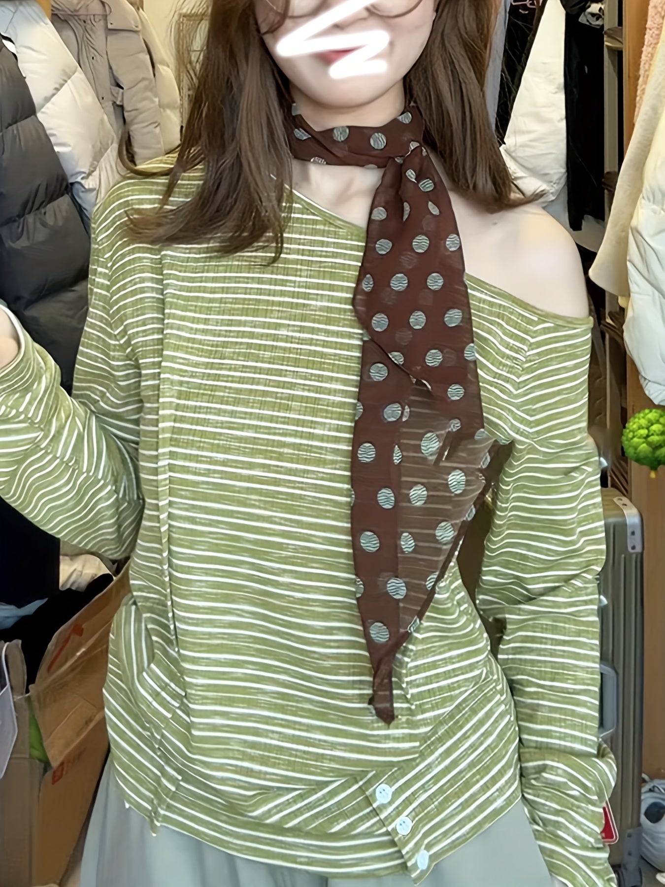 Women'S Y2K Off-the-Shoulder Long Sleeve T-Shirt - White & Brown Color-Block Top, Soft Breathable Fabric for Casual & Formal Outfits, Everyday Chic Blouse for Women, Versatile Clothing, Trendy Fashion, Comfortable Fit, Stylish Shirt, Fashion Lovers