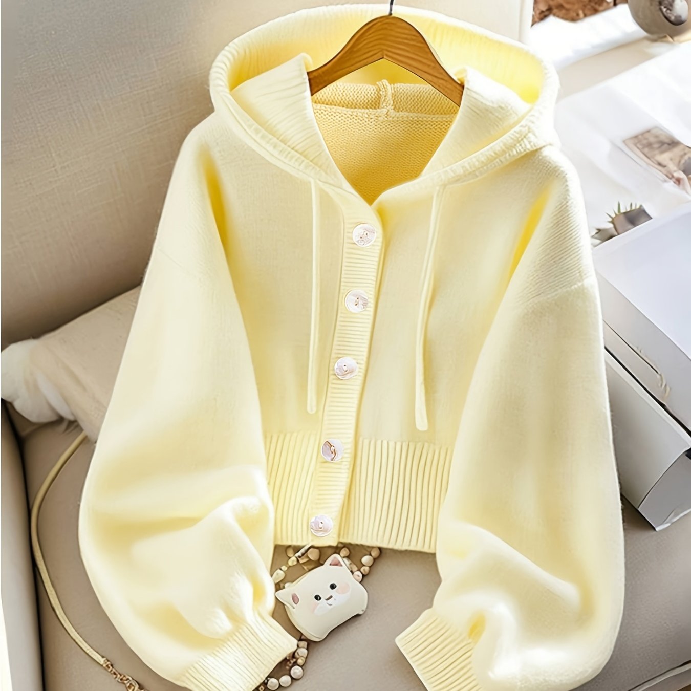 Women'S Ivory Yellow Oversized Hooded Cardigan - Soft Button-Front Sweater with Chest Pocket