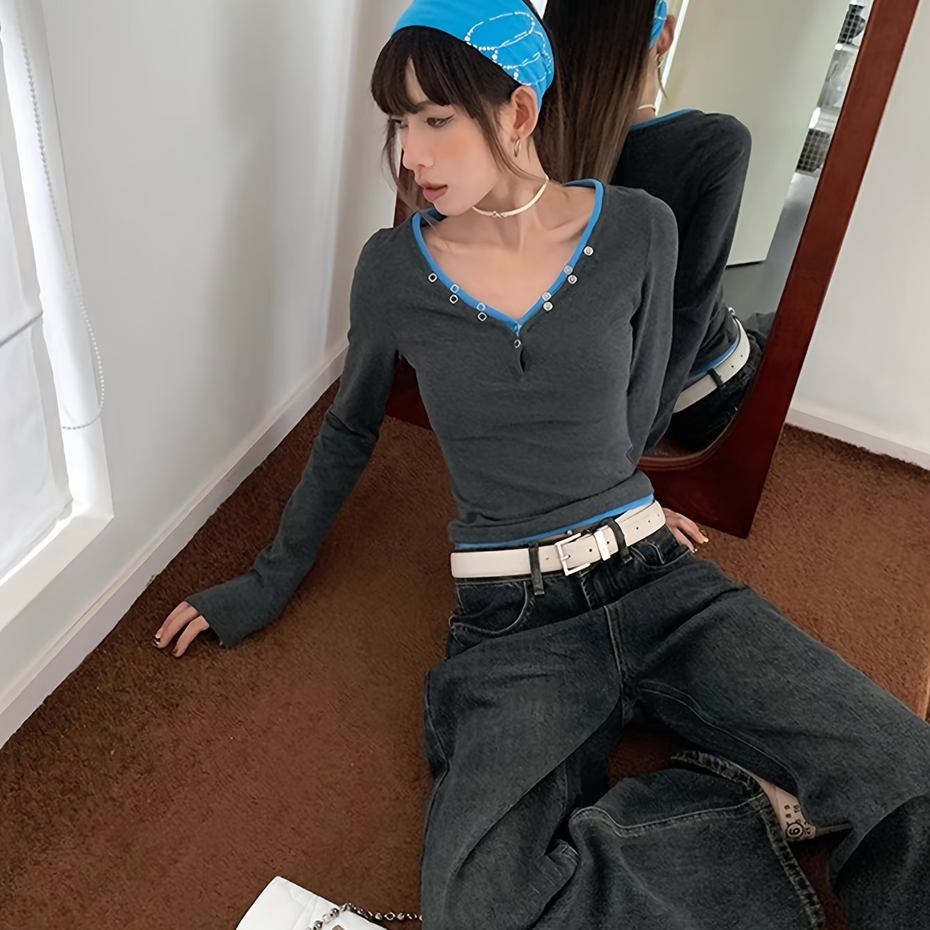 Women's Stretchy V-Neck Long Sleeve T-Shirt - Slim Fit Tops with Dark color