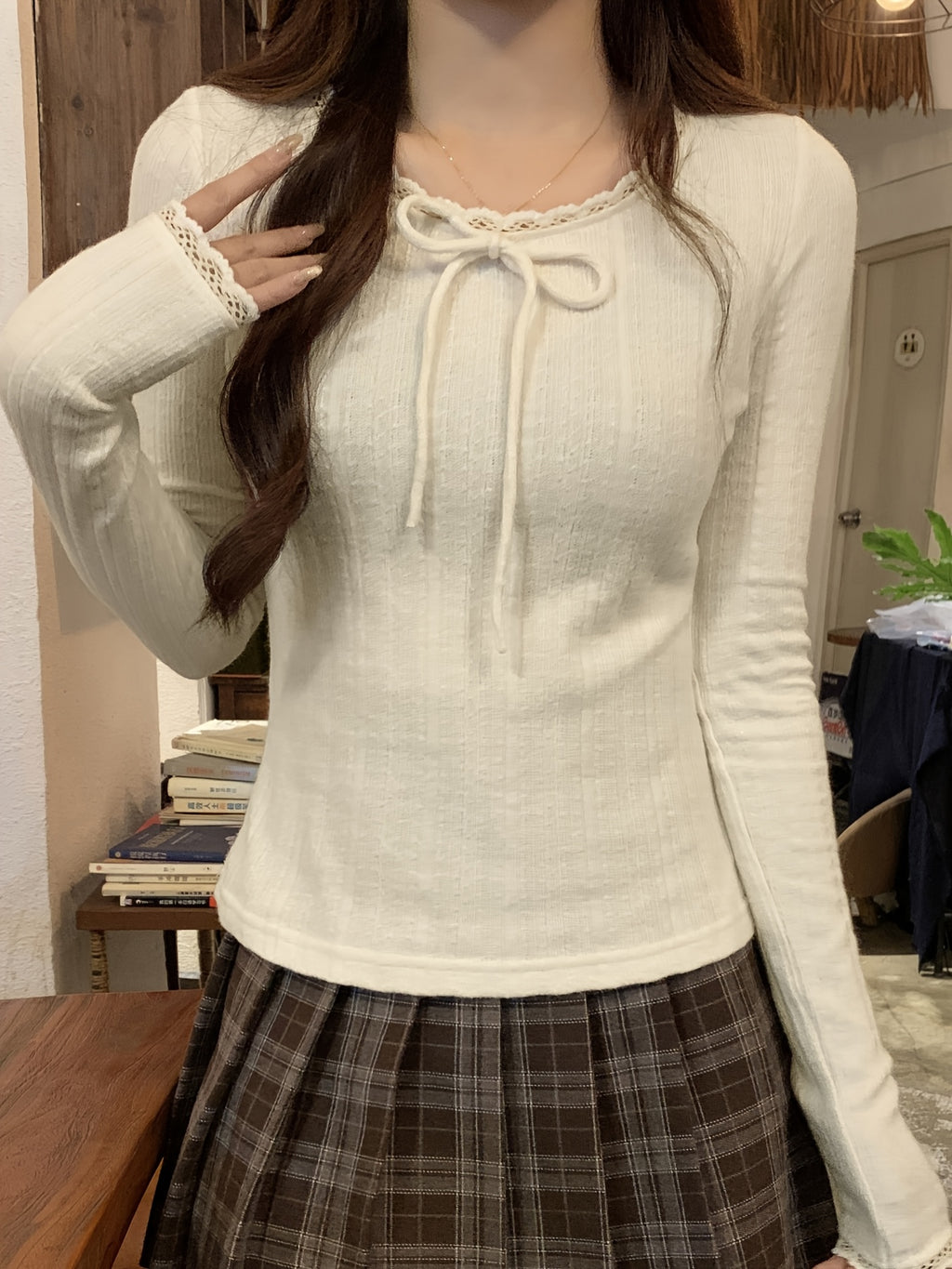 French Lace Trim Bow Tie Long Sleeve Women's T-Shirt Top - New Autumn\u002FWinter Slim Fit Casual Elegant Base Layer
